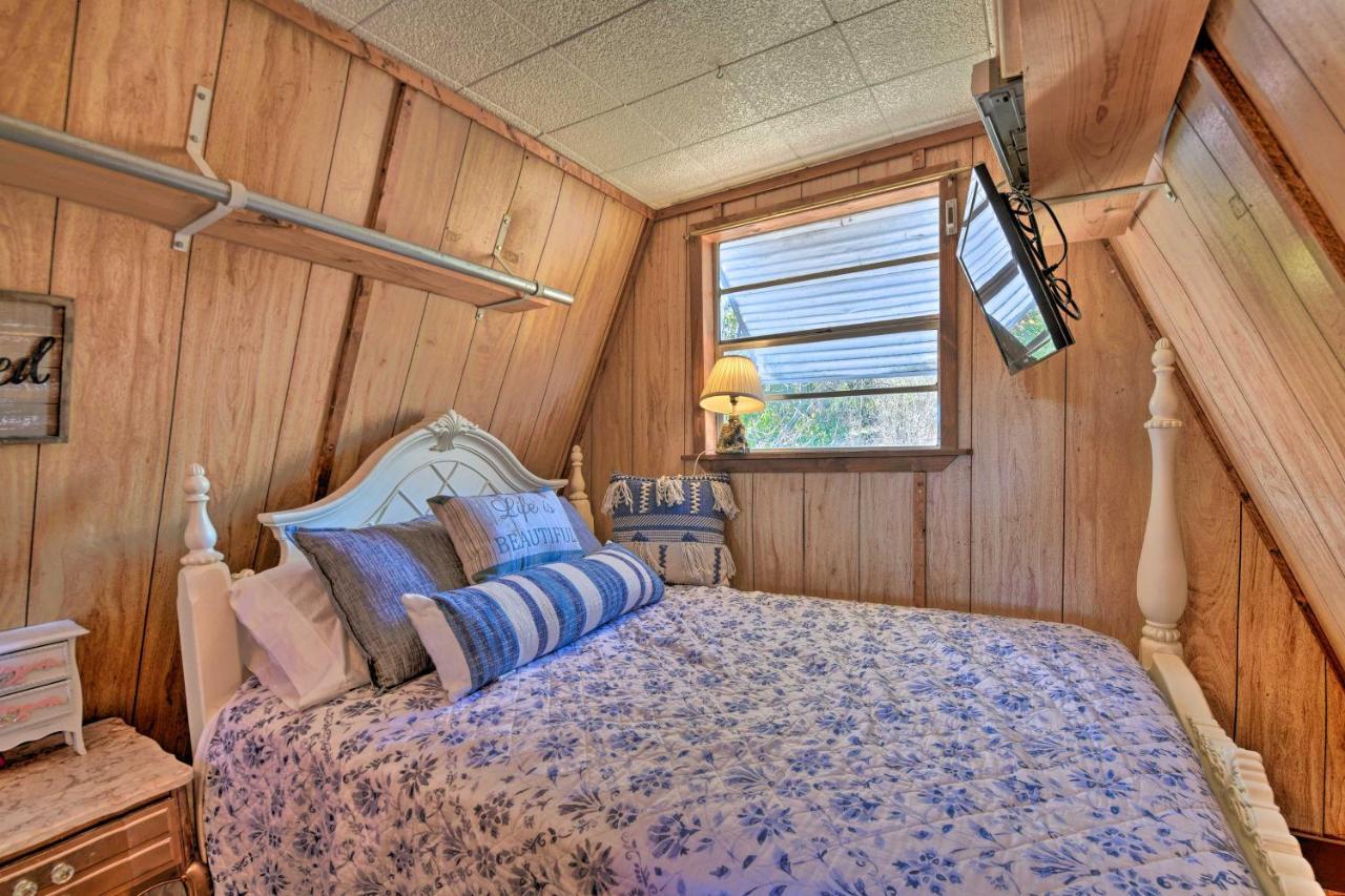Charming Lake Creek Cabin With Pool Access And Decks Granbury Exterior foto