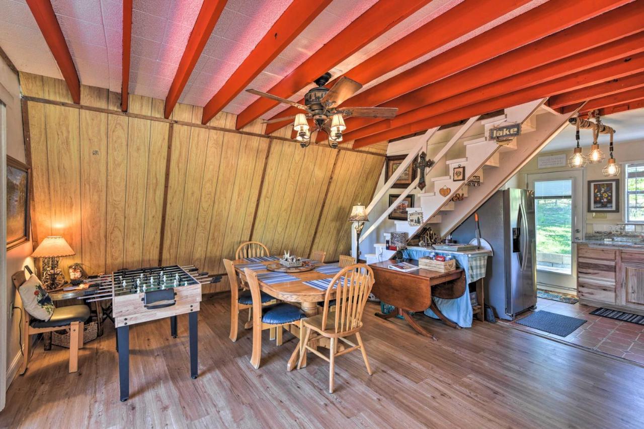 Charming Lake Creek Cabin With Pool Access And Decks Granbury Exterior foto